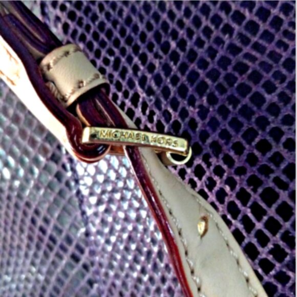 Michael Kors Jet Set Tote Purple Snake Embossed Shoulder Bag Very  Clean - Picture 5 of 12